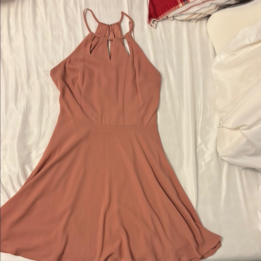 Express - Elegant Sleeveless Dress in Pink